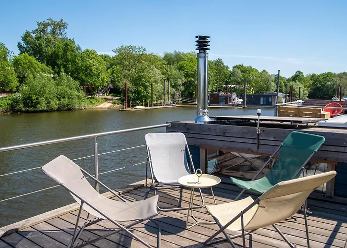 Hotel na wodzie Tolles Tiny-hausboot Marianne Mit Dachterrasse